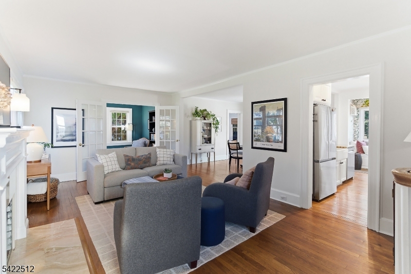 894 Ridgewood Road Millburn, NJ 07041 - Photo 4 of 39