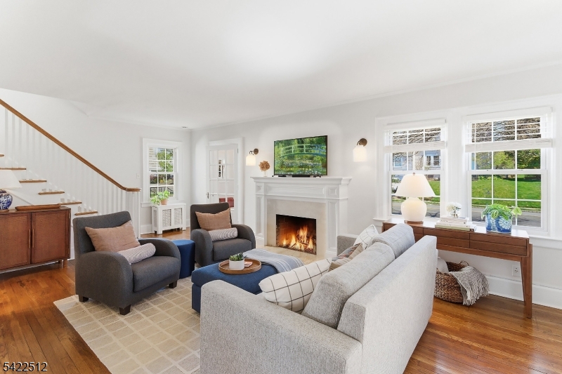 894 Ridgewood Road Millburn, NJ 07041 - Photo 5 of 39