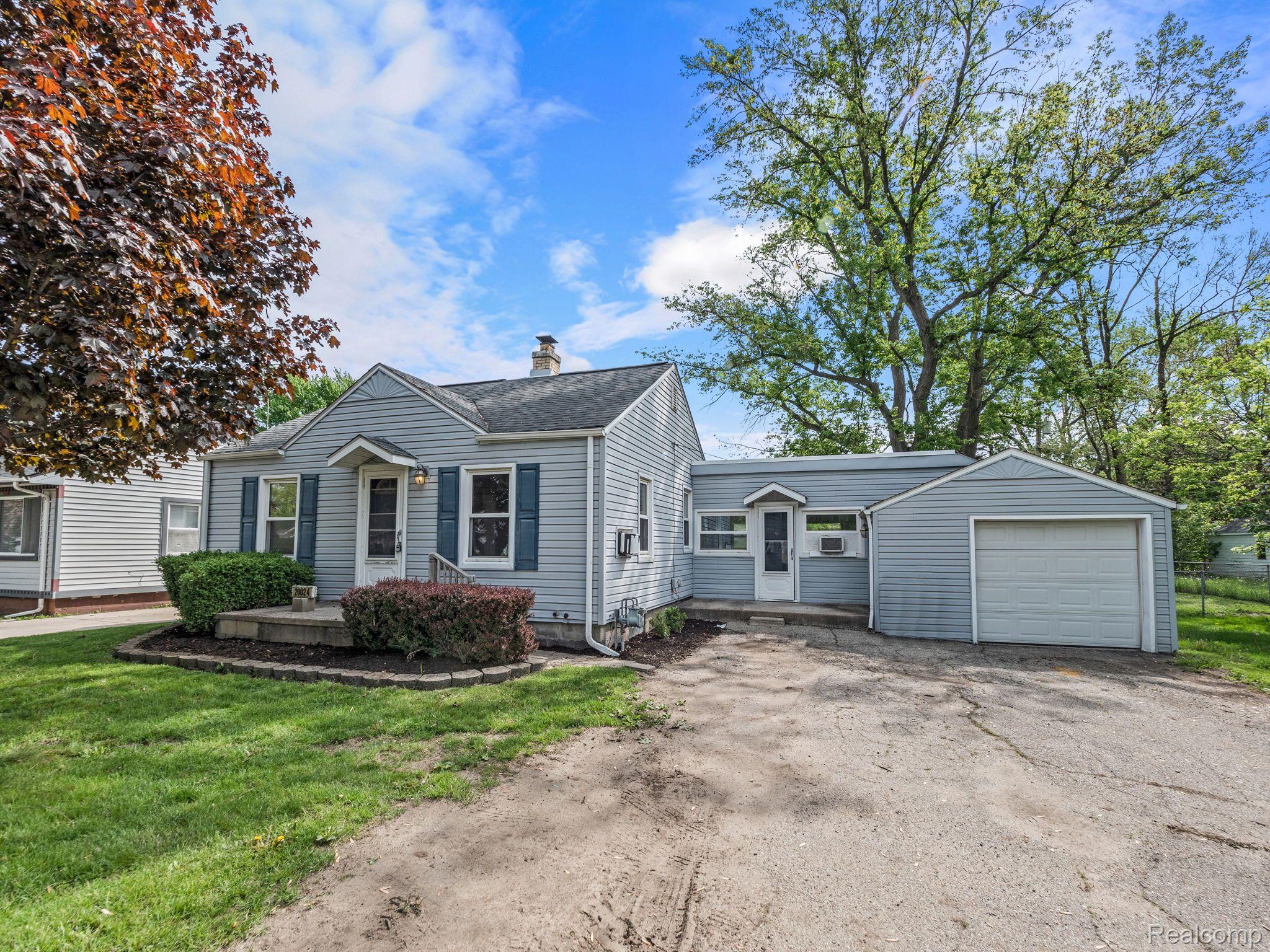20024 Inkster Road Redford, MI 48240 - Photo 1 of 27