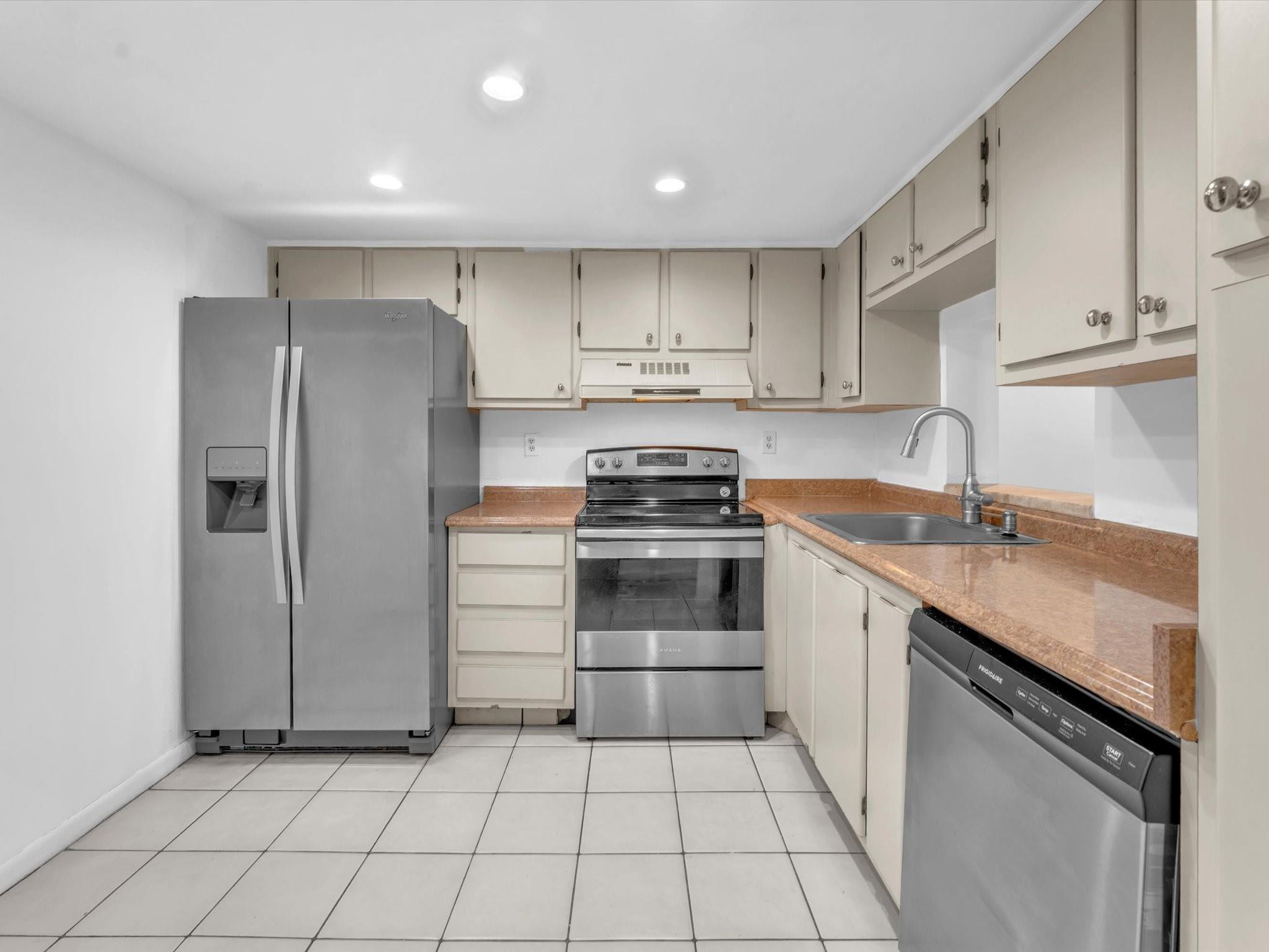 7750 West McNab Road, Unit 202 Tamarac, FL 33321 - Photo 3 of 37 Photo 3