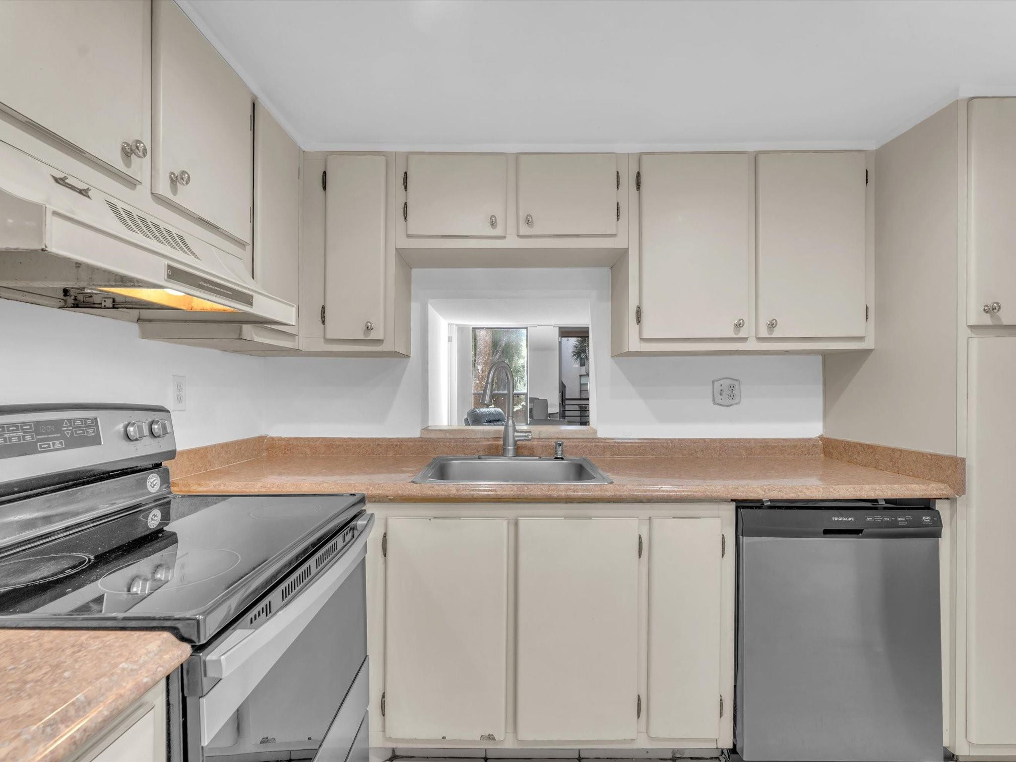 7750 West McNab Road, Unit 202 Tamarac, FL 33321 - Photo 5 of 37 Photo 5