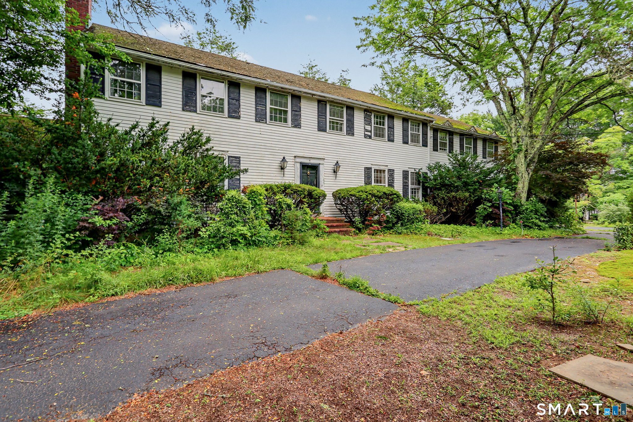 2514 Redding Road Fairfield, CT 06824 - Photo 2 of 33