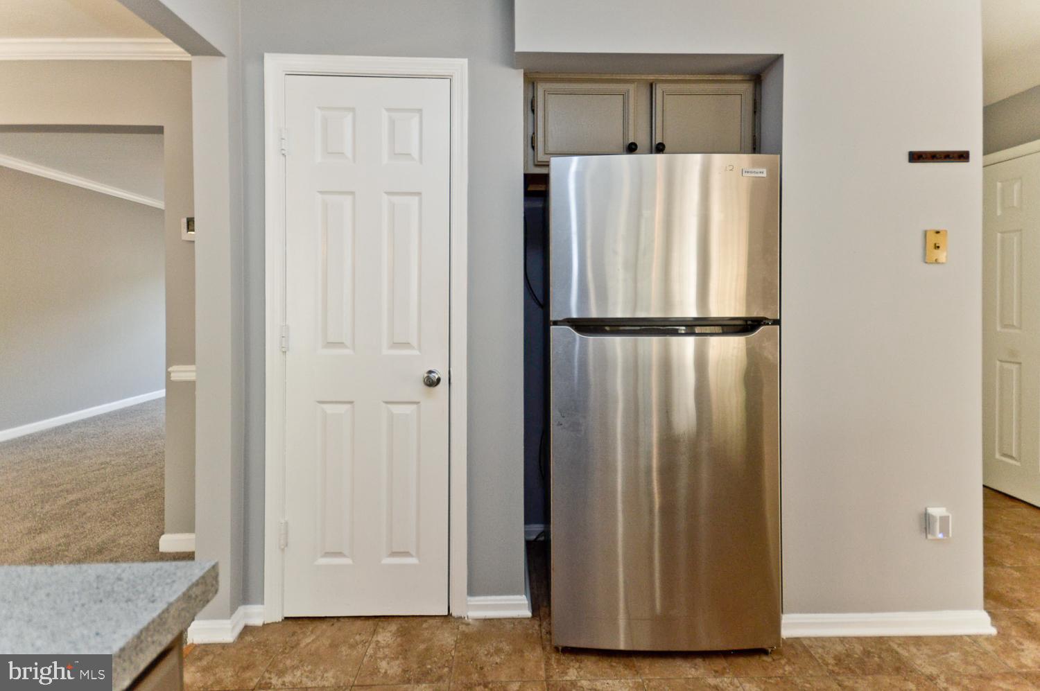 9505 Hobart Street Springdale, MD 20721 - Photo 8 of 31 Gallery Image 8