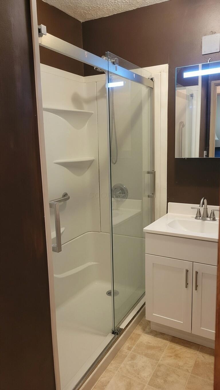 137 Redmond Road Columbus, OH 43228 - Photo 11 of 19 bathroom corrected 1