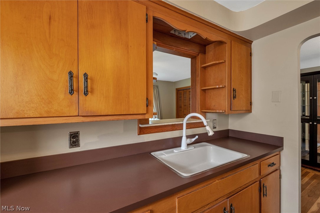 4973 South Barton Road Cleveland, OH 44124 - Photo 17 of 35 Gallery Image 17