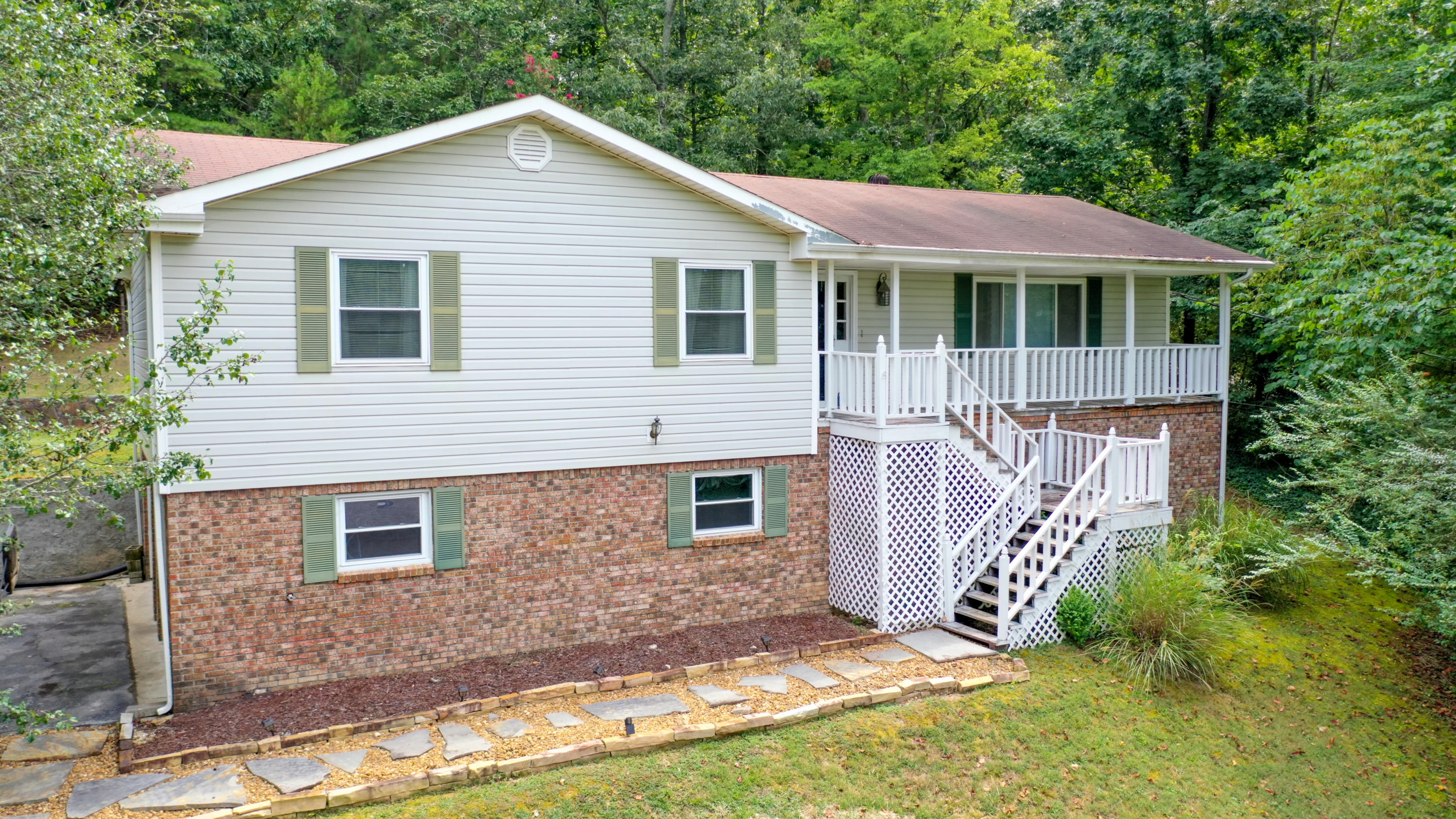 9778 Hamby Road Soddy Daisy, TN 37379 - Photo 4 of 28 9778 Hamby Rd.-0c