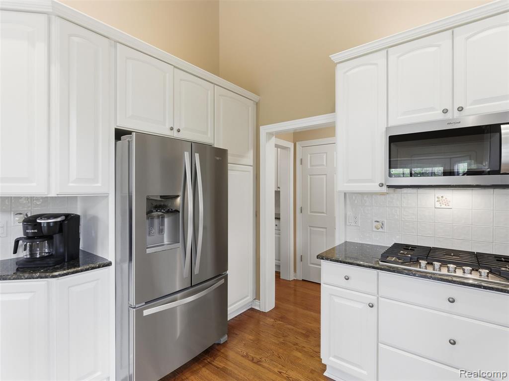 3874 Kaeleaf Road Lake Orion, MI 48360 - Photo 13 of 57 Gallery Image 13