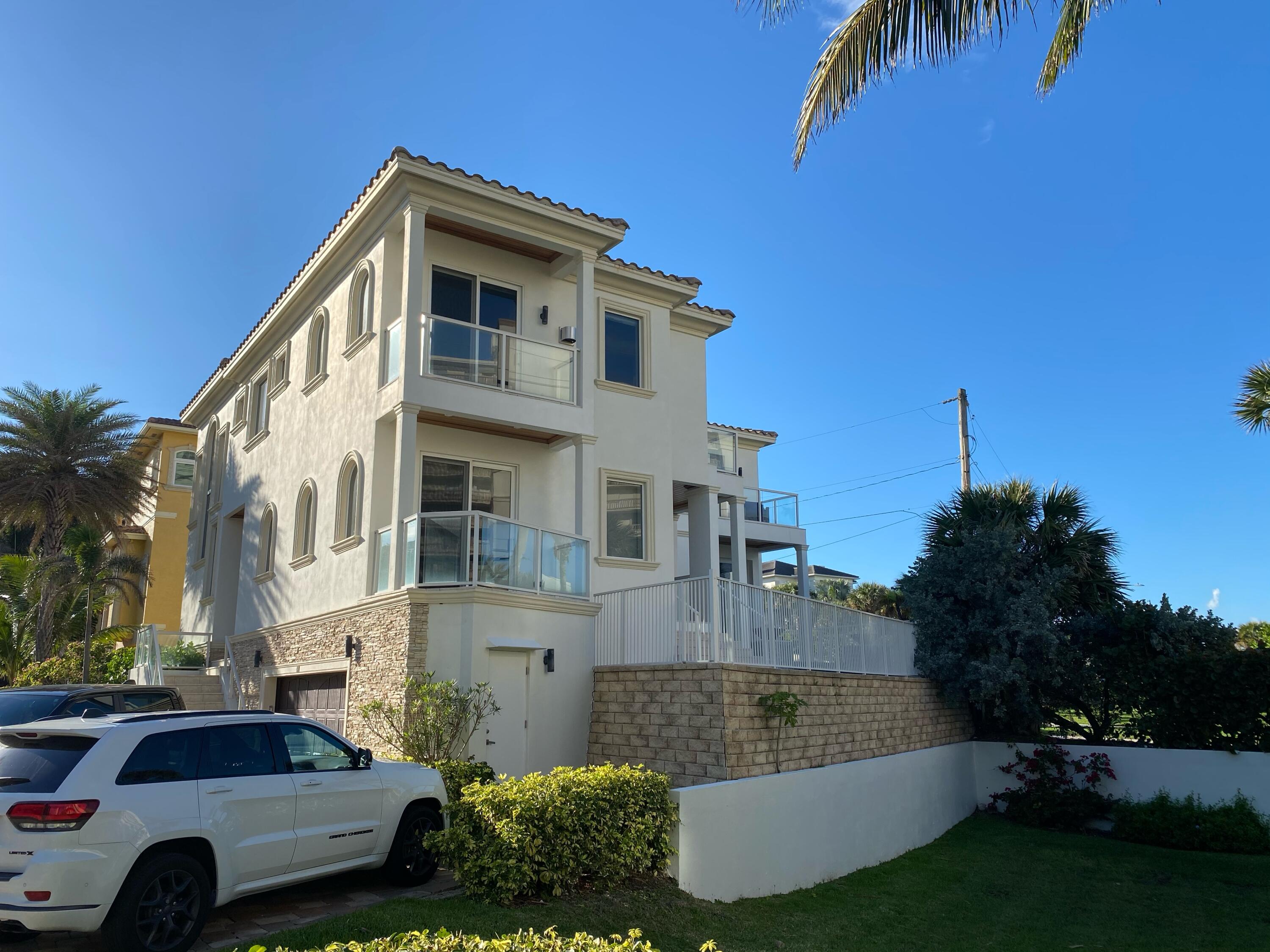 441 Surfside Lane Juno Beach, FL 33408 - Photo 1 of 2 Front of House