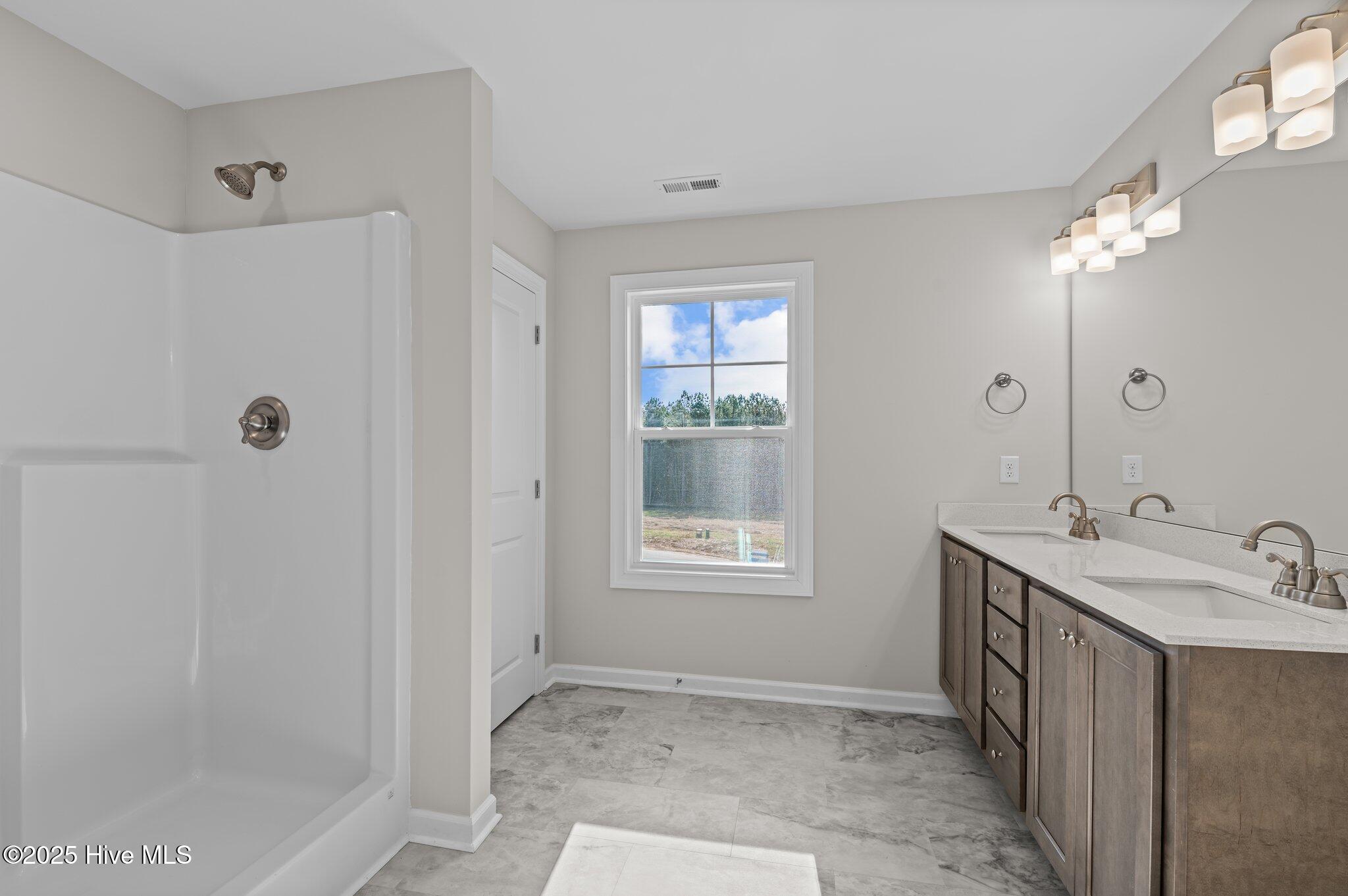 9184 Phoenix Court Spring Hope, NC 27882 - Photo 13 of 35 37-web-or-mls-DSC_2158