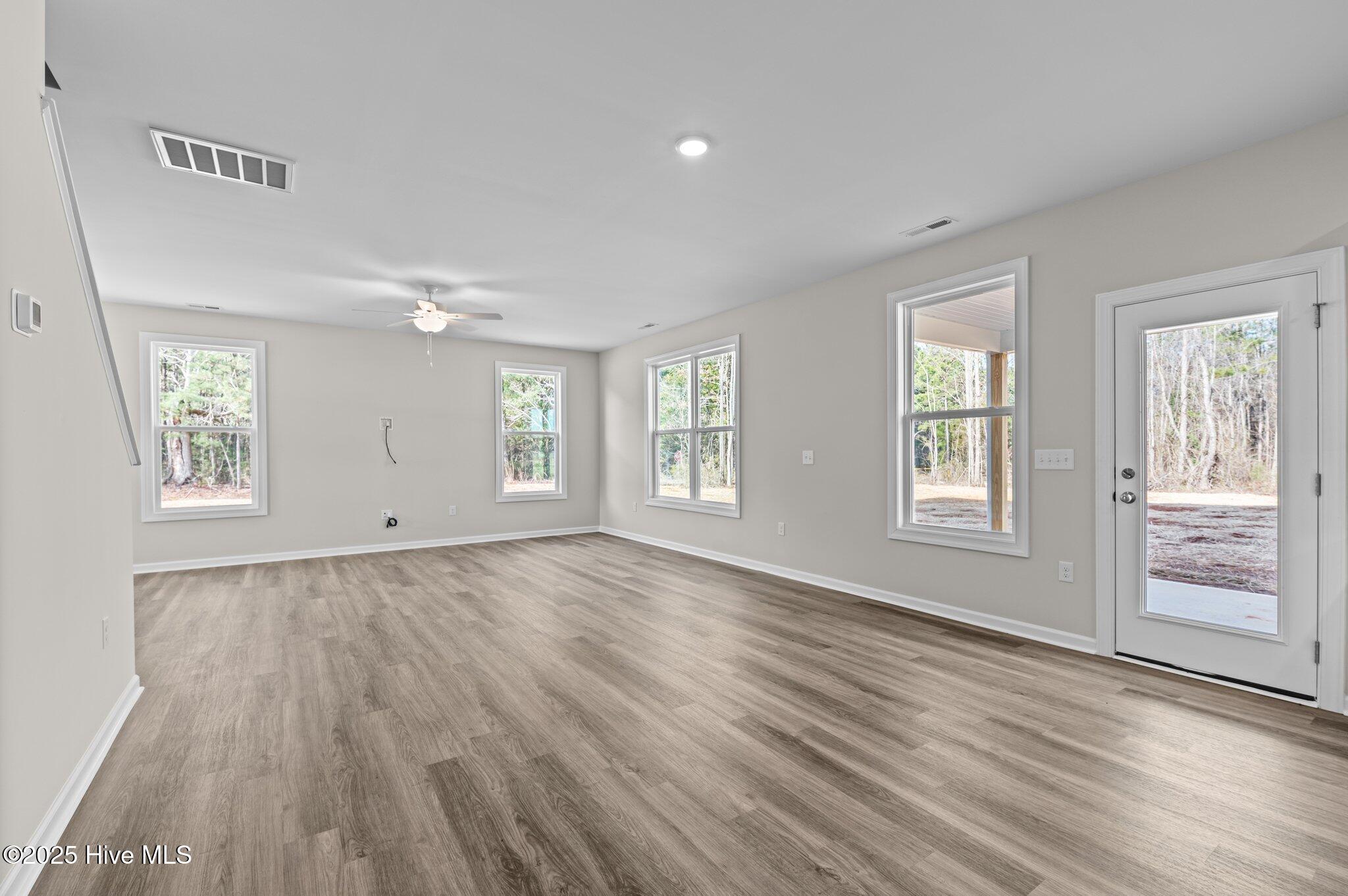 9184 Phoenix Court Spring Hope, NC 27882 - Photo 9 of 35 22-web-or-mls-DSC_2113