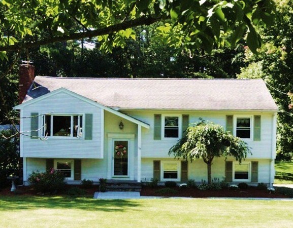 113 Fiske Hill Road Sturbridge, MA 01566 - Photo 1 of 26 Gallery Image 1