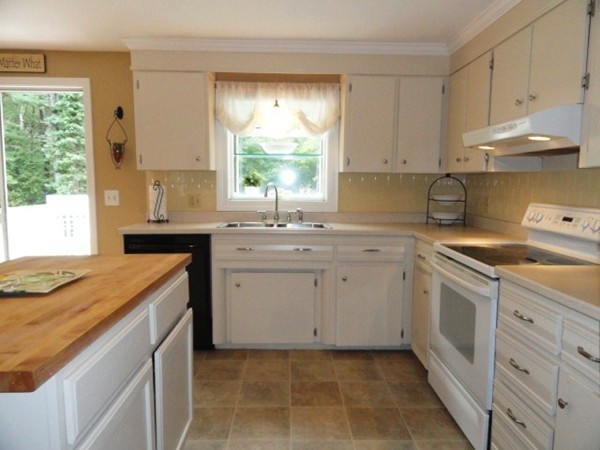 113 Fiske Hill Road Sturbridge, MA 01566 - Photo 7 of 26 Gallery Image 7