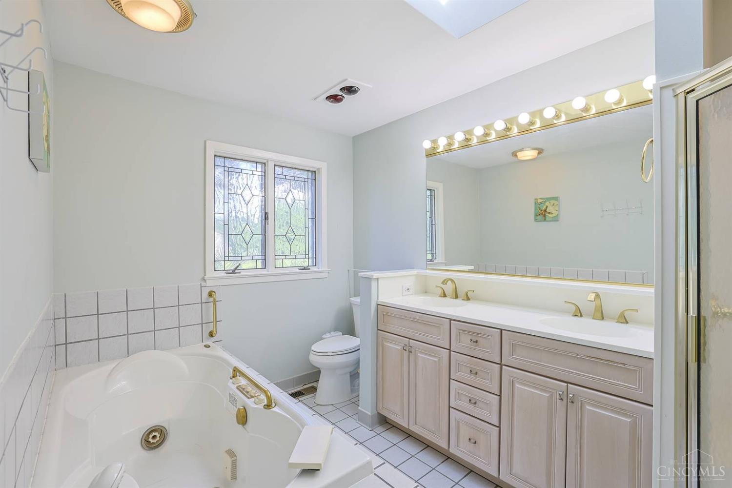 7407 Ayers Road Cincinnati, OH 45255 - Photo 27 of 51