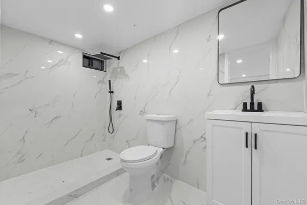 $769,000 | 114-22 201st Street | St. Albans