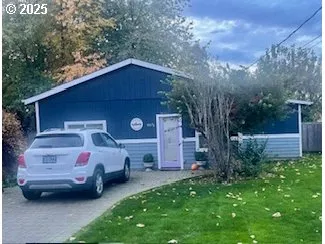 $669,000 | 952 Main Street East, Monmouth, OR 97361