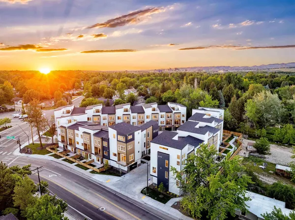 $615,000 | 2032 South Mackinnon Lane, Boise, ID 83706