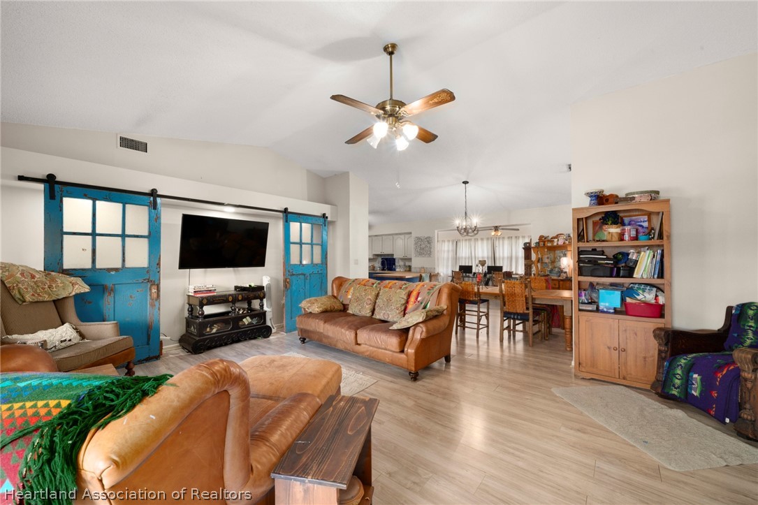 110 Swallow Avenue Sebring, FL 33870 - Photo 5 of 43