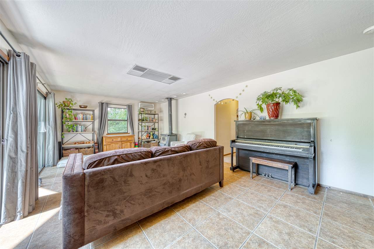 118 Calpine Avenue Calpine, CA 96124 - Photo 5 of 20 Gallery Image 5