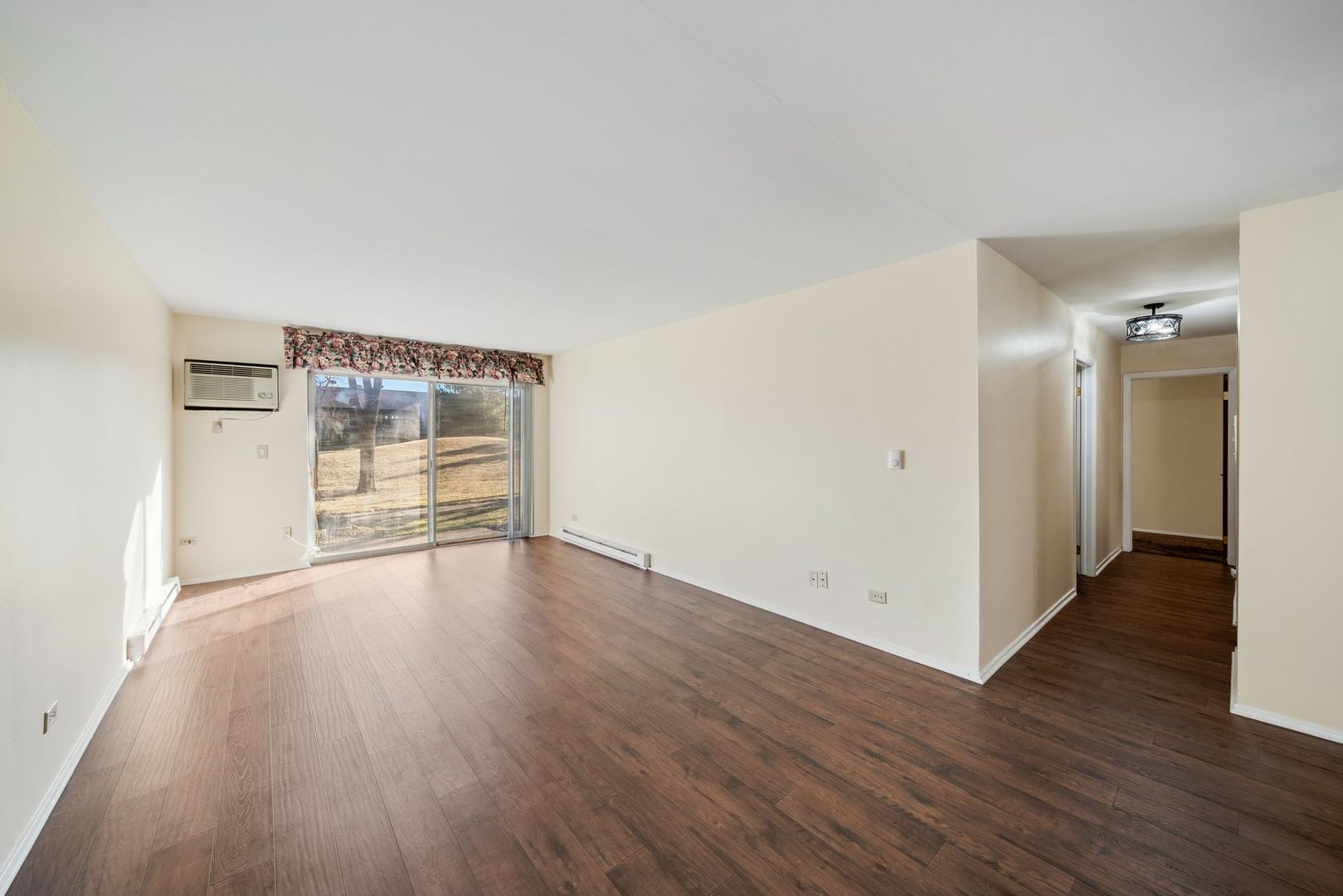 826 East Old Willow Road, Unit 103 Prospect Heights, IL 60070 - Photo 3 of 31