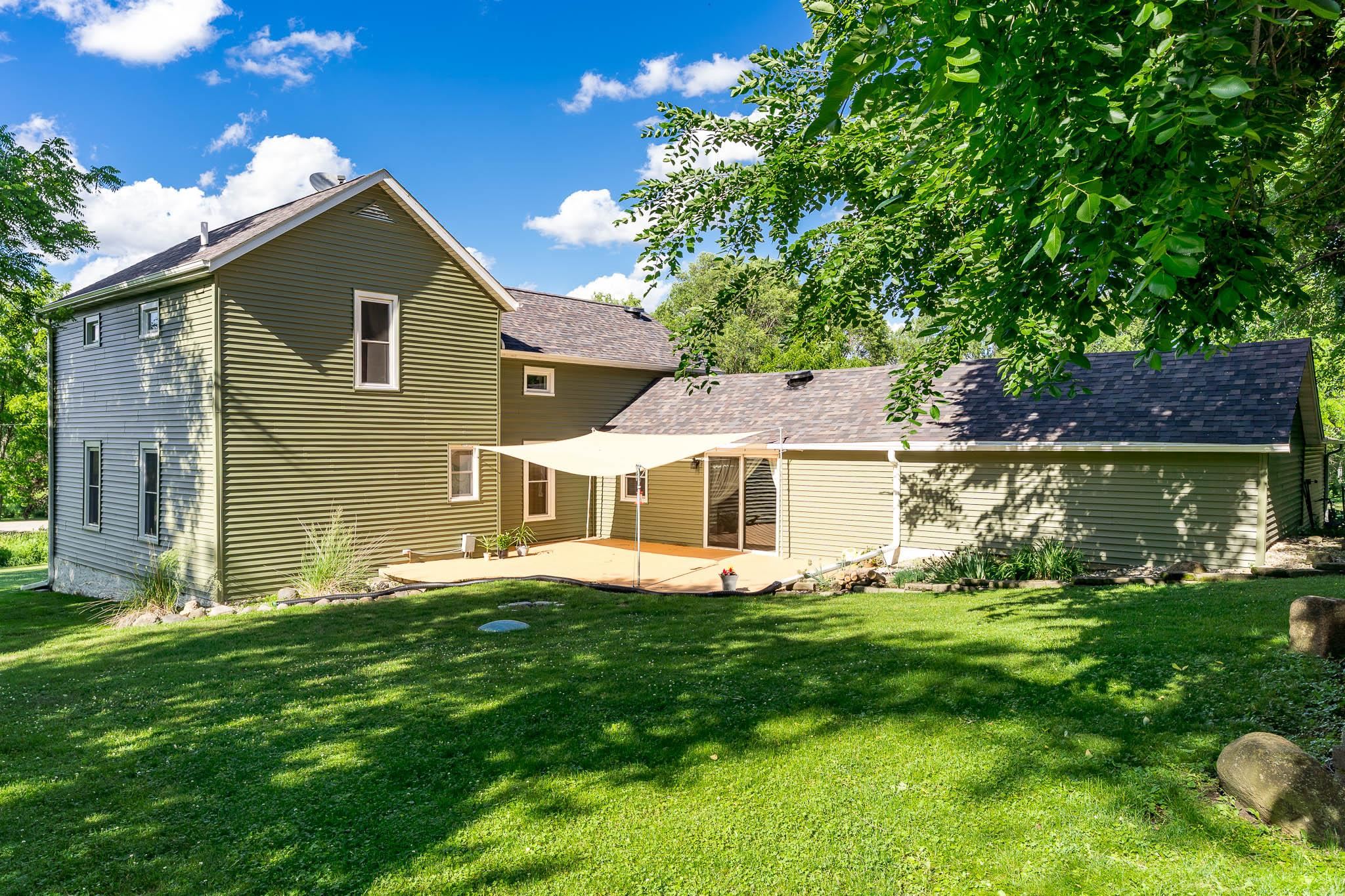 8321 Blomberg Road Cherry Valley, IL 61016 - Photo 5 of 65