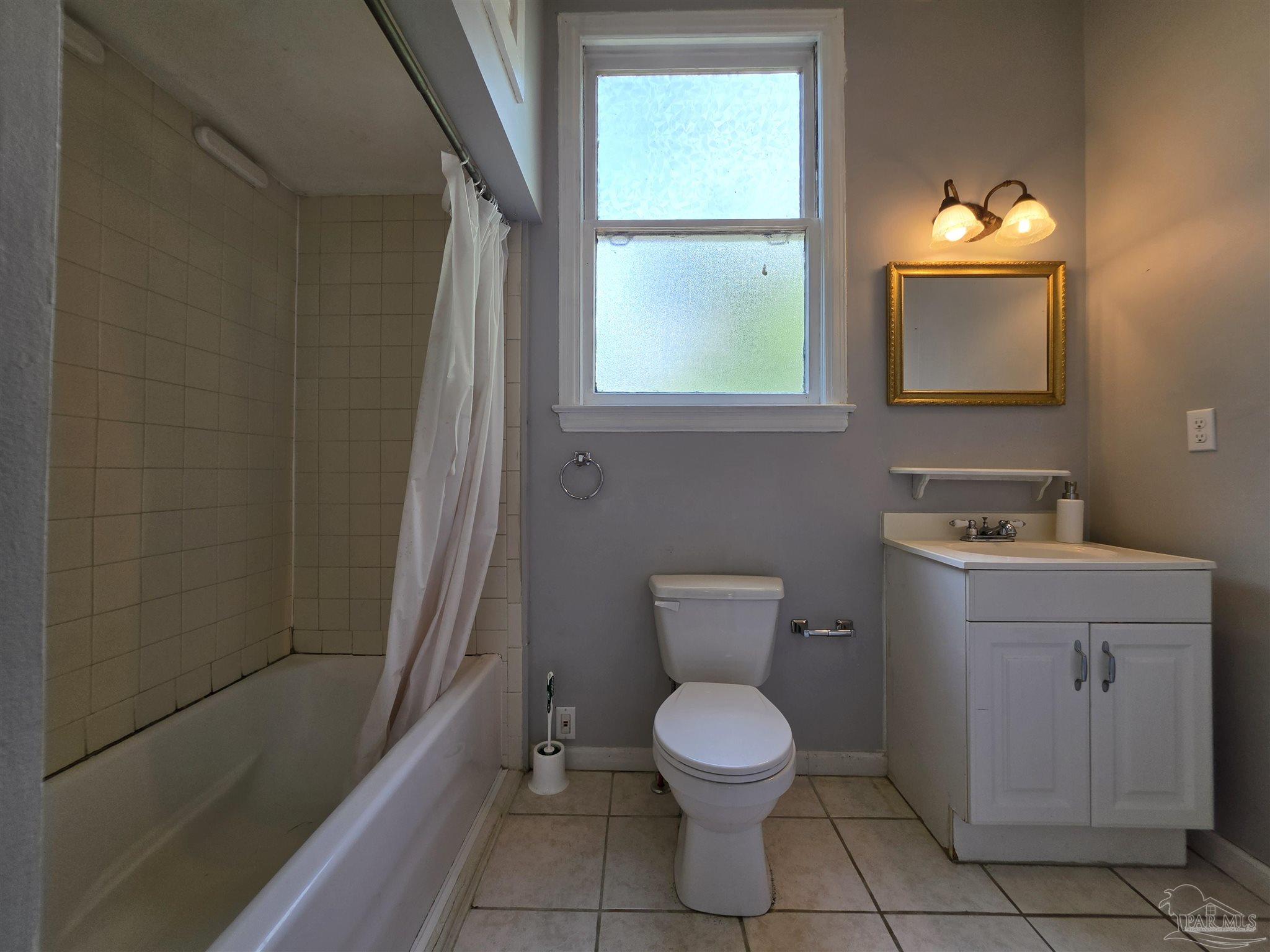 911 North Spring Street, Unit 2 Pensacola, FL 32501 - Photo 15 of 18