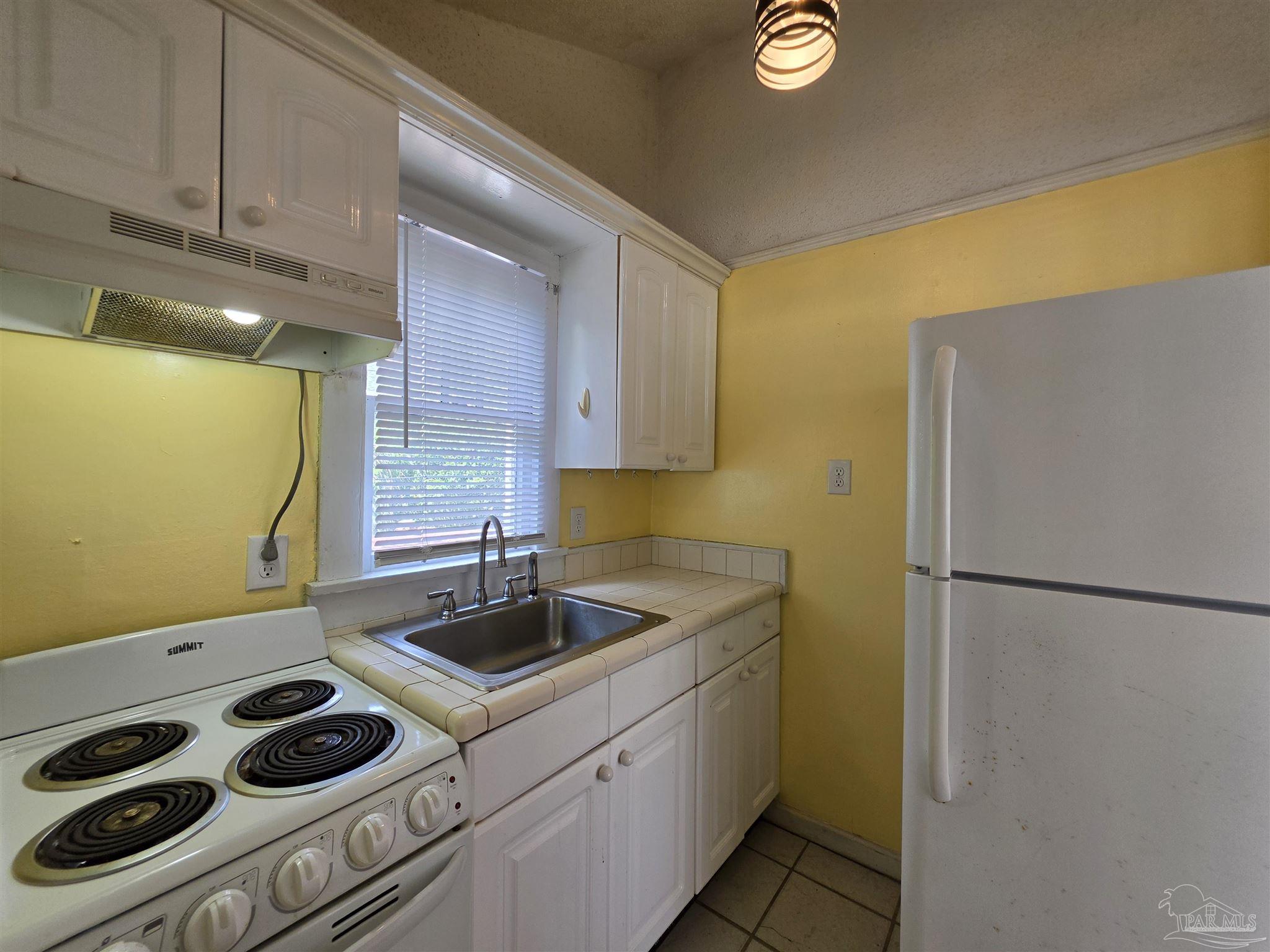 911 North Spring Street, Unit 2 Pensacola, FL 32501 - Photo 6 of 18