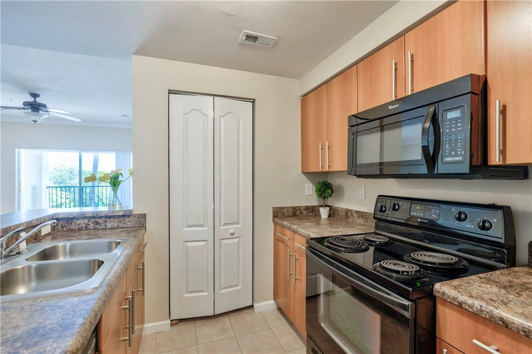5800 West Sample Road, Unit 302 Coral Springs, FL 33067 - Photo 12 of 30 Photo 12
