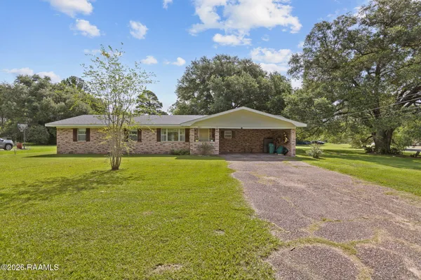 $245,000 | 353 Sunset Strip, Sunset, LA 70584
