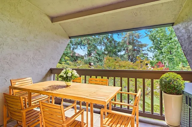 $330,000 | 1085 Murrieta Boulevard, Unit 324, Livermore, CA 94550