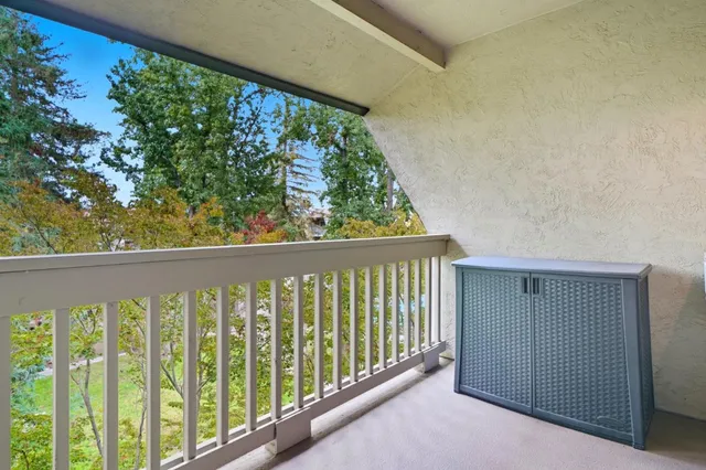 $330,000 | 1085 Murrieta Boulevard, Unit 324, Livermore, CA 94550