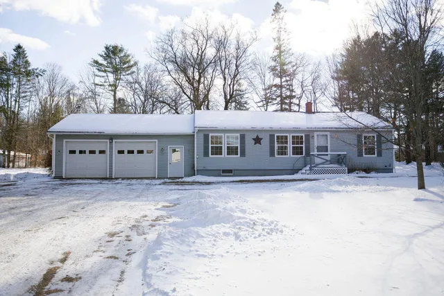 $225,000 | 614 Fairbanks Road, Farmington, ME 04938