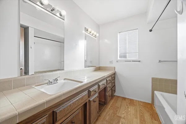 $379,900 | Undisclosed Address, Bakersfield, CA 93309
