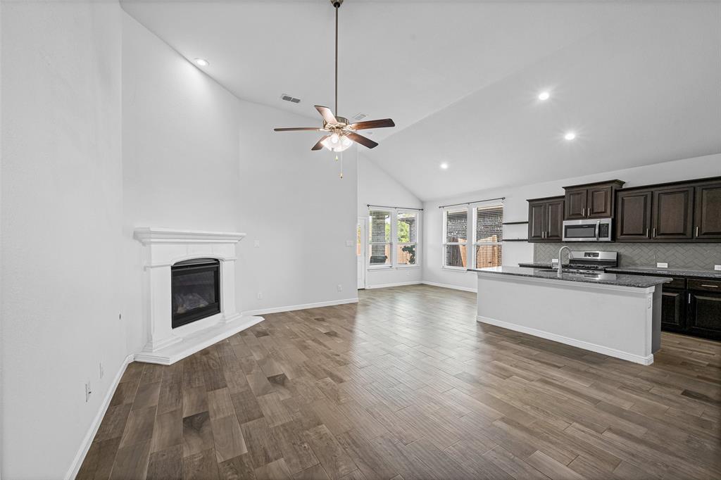 15852 Back Nine Road Fort Worth, TX 76177 - Photo 13 of 37 Gallery Image 13