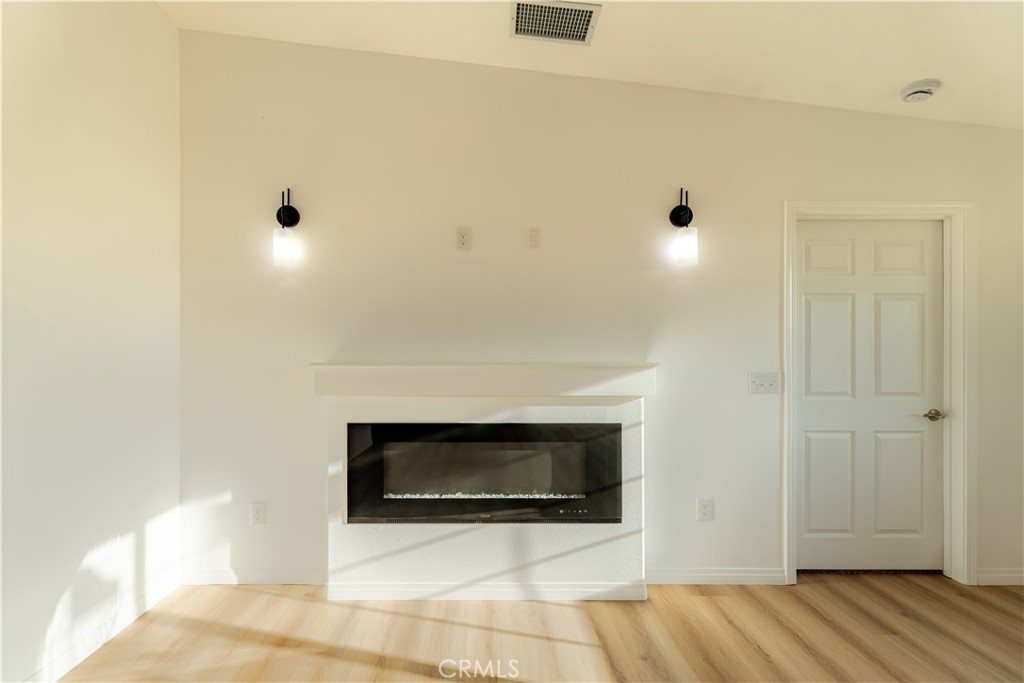 16925 Nanticoke Road Apple Valley, CA 92307 - Photo 49 of 87 a view of empty room