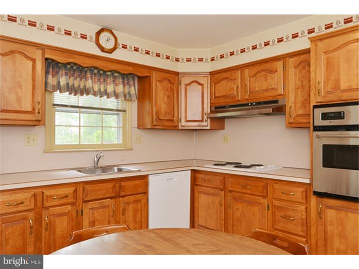 3209 Romilly Road Wilmington, DE 19810 - Photo 11 of 23 Kitchen