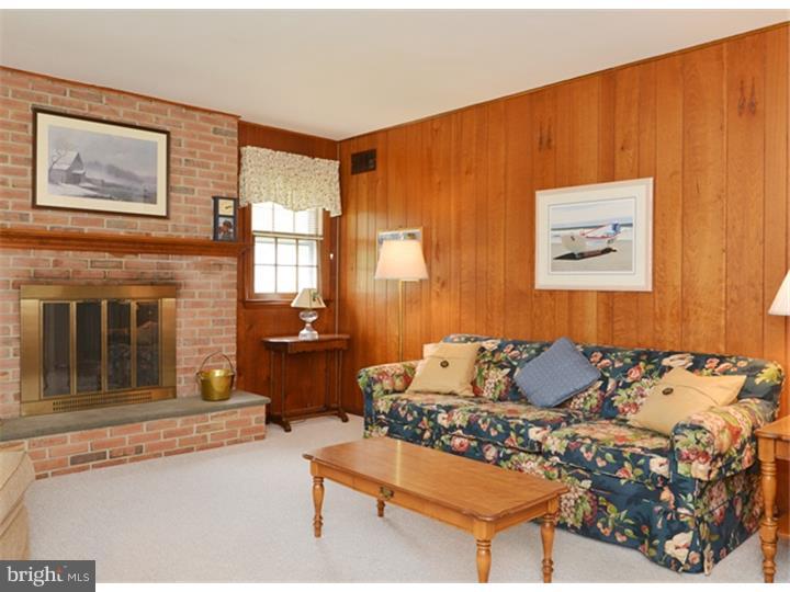 3209 Romilly Road Wilmington, DE 19810 - Photo 9 of 23 Family Room