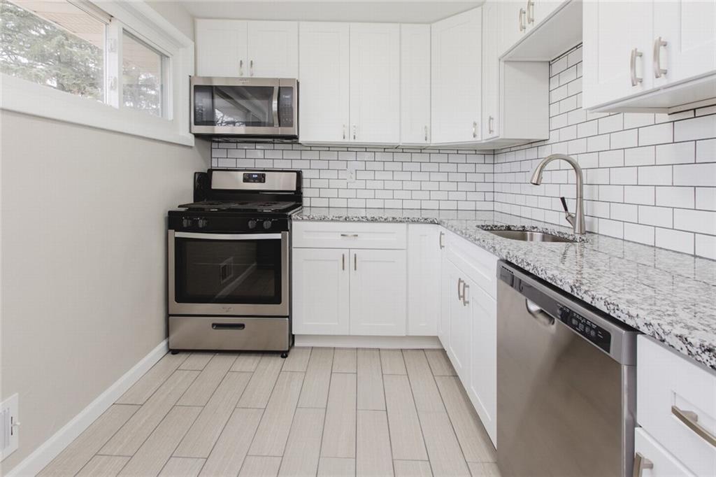 299 Ewings Mill Road Coraopolis, PA 15108 - Photo 2 of 22 Gallery Image 2