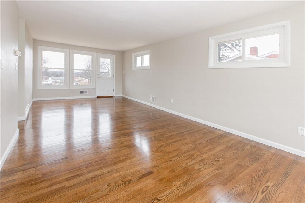 299 Ewings Mill Road Coraopolis, PA 15108 - Photo 5 of 22 Gallery Image 5