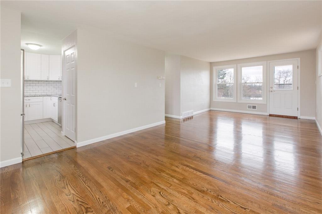 299 Ewings Mill Road Coraopolis, PA 15108 - Photo 6 of 22 Gallery Image 6