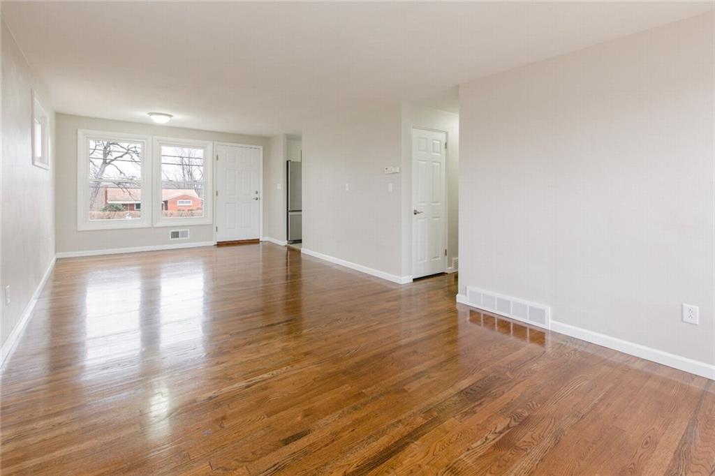299 Ewings Mill Road Coraopolis, PA 15108 - Photo 7 of 22 Gallery Image 7