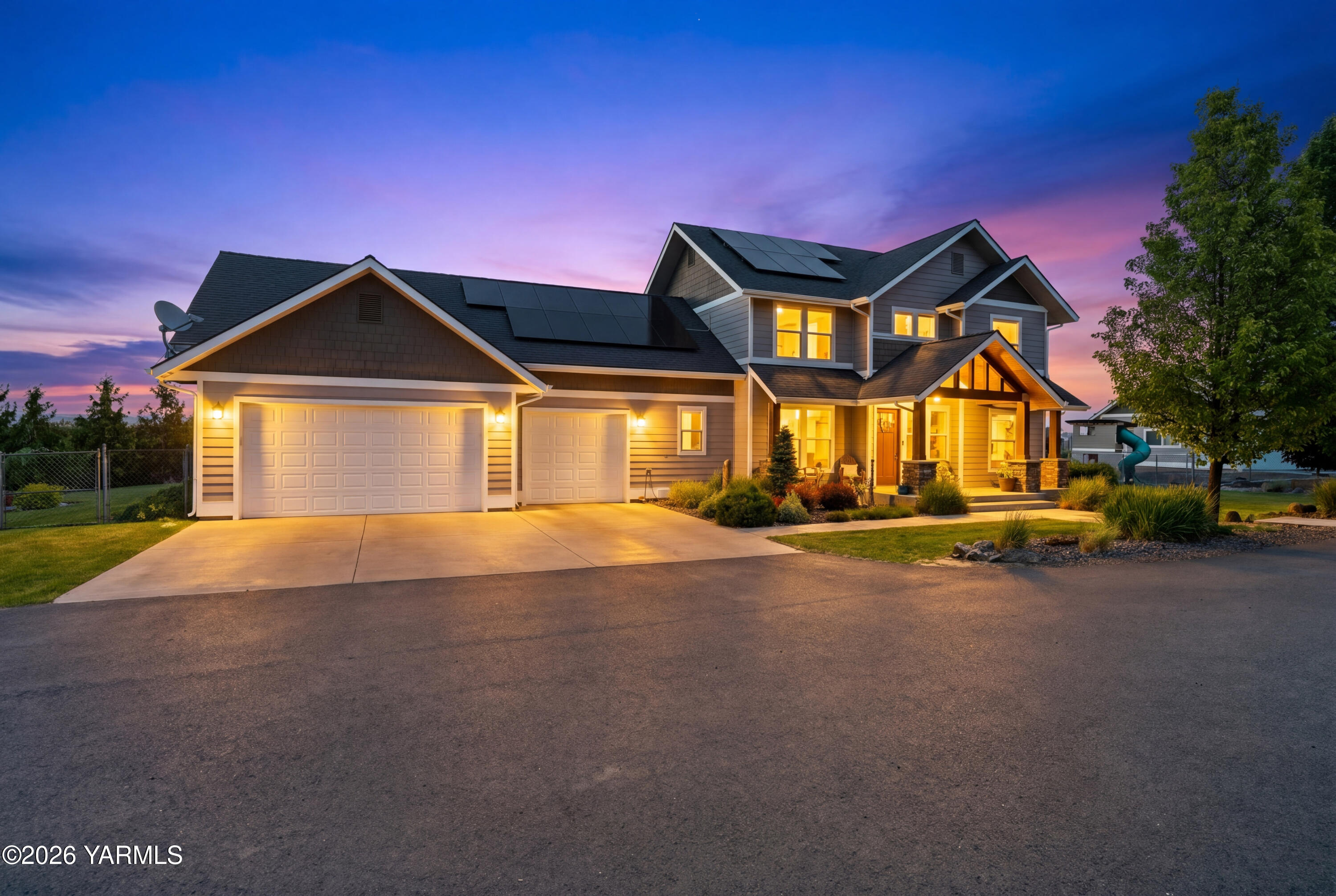 8401 West Vertner Road Yakima, WA 98908 - Photo 3 of 51 1aa Twilight