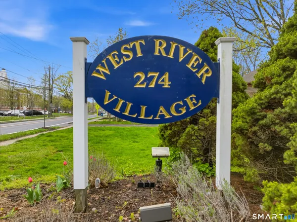 $299,900 | 274 Church Street, Unit 3D, Guilford, CT 06437