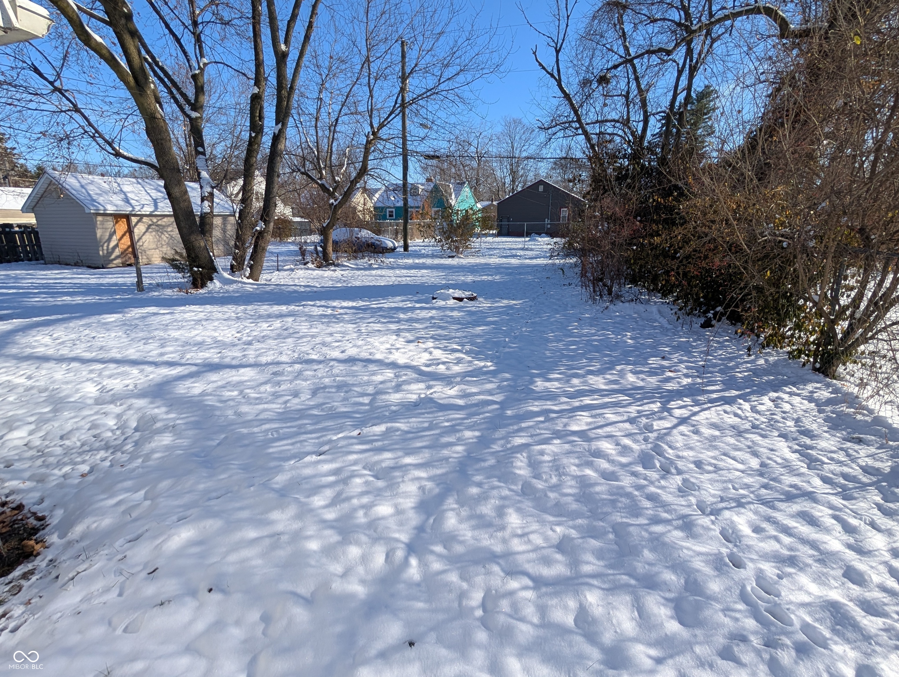 1410 Walton Street Anderson, IN 46016 - Photo 4 of 19