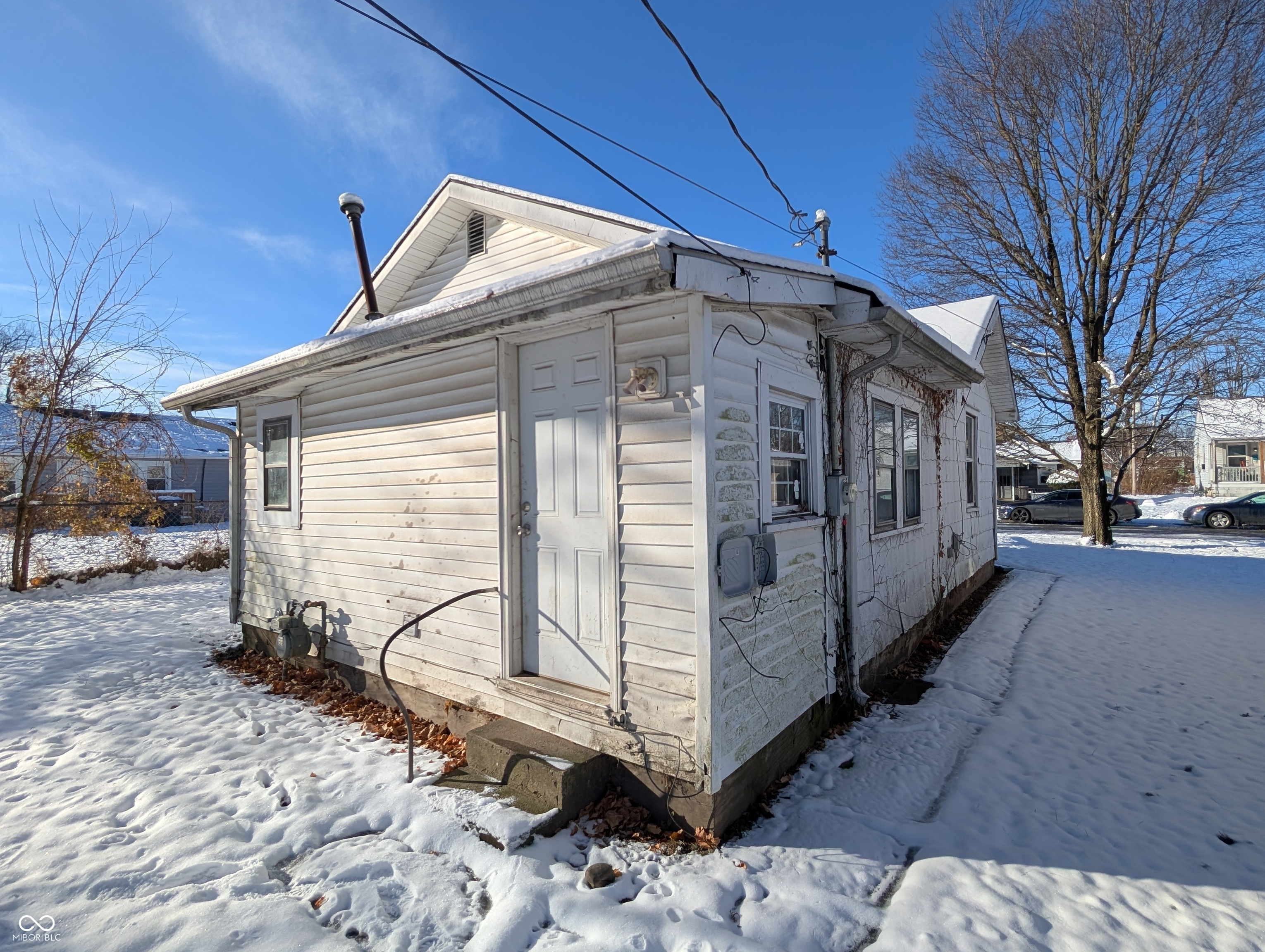 1410 Walton Street Anderson, IN 46016 - Photo 6 of 19