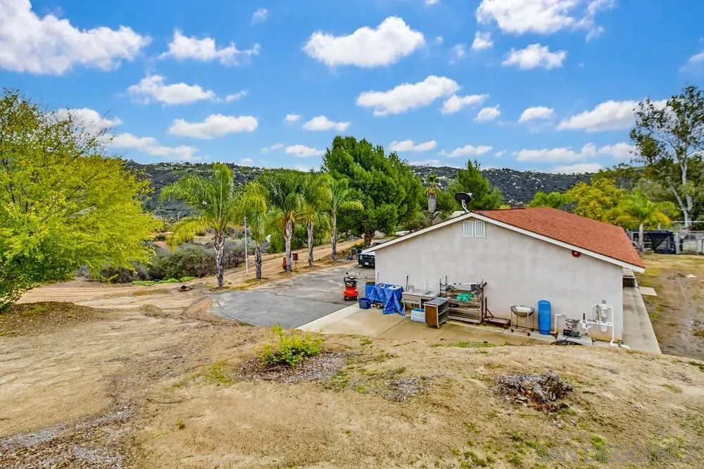 1478 Peutz Valley Road Alpine, CA 91901 - Photo 22 of 63 a view of backyard of the house