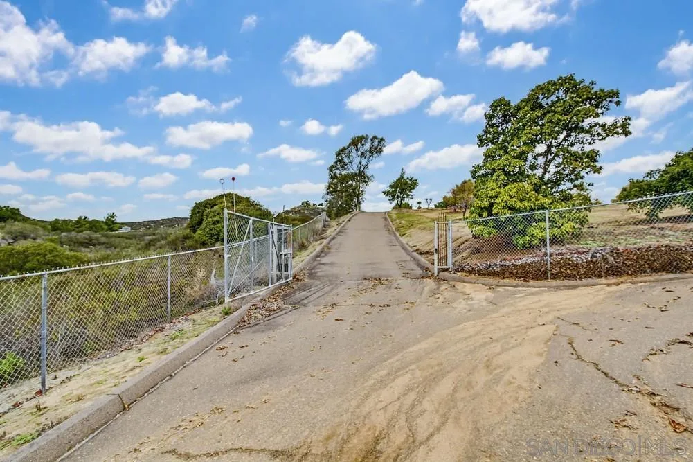 1478 Peutz Valley Road Alpine, CA 91901 - Photo 24 of 63