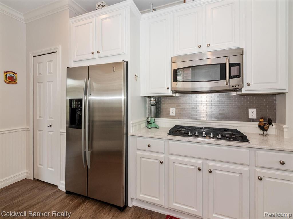 3817 Windingbrook Circle Rochester Hills, MI 48309 - Photo 13 of 46