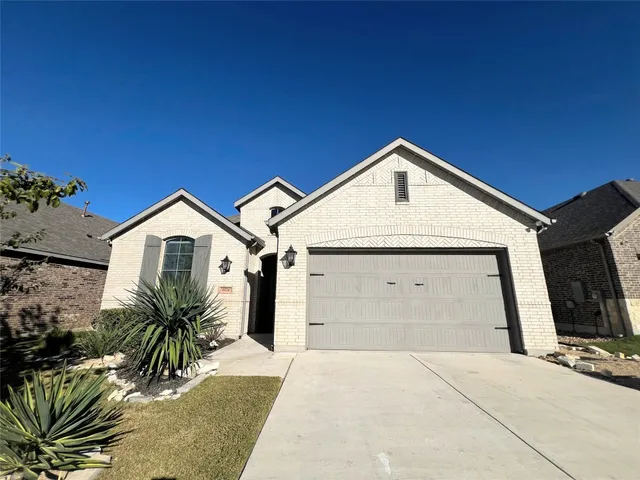 $2,350 | 6124 Teodoro Bend, Hutto, TX 78634