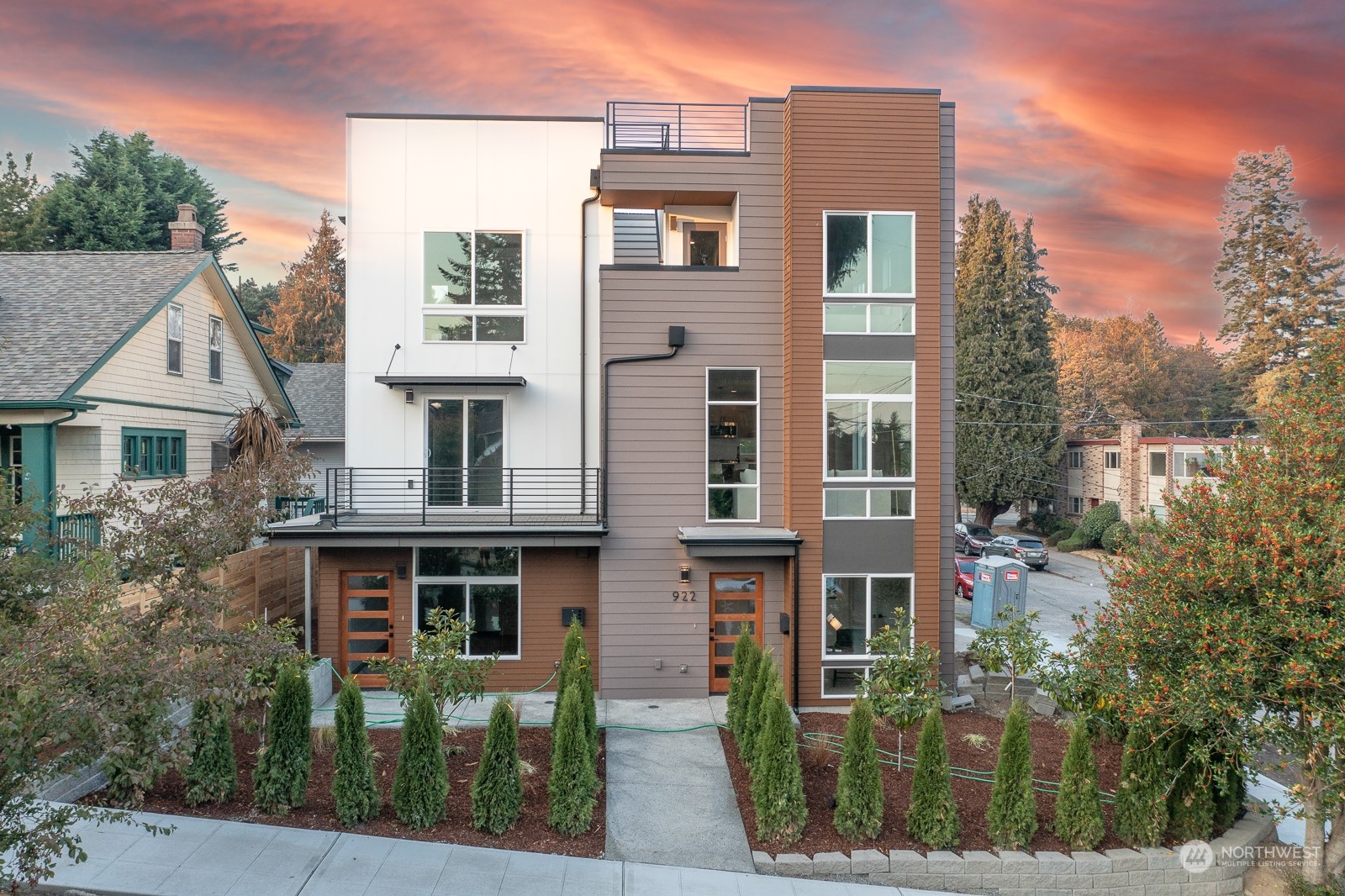 922 North 49th Street, Unit B Seattle, WA 98103 - Photo 1 of 33 Gallery Image 1