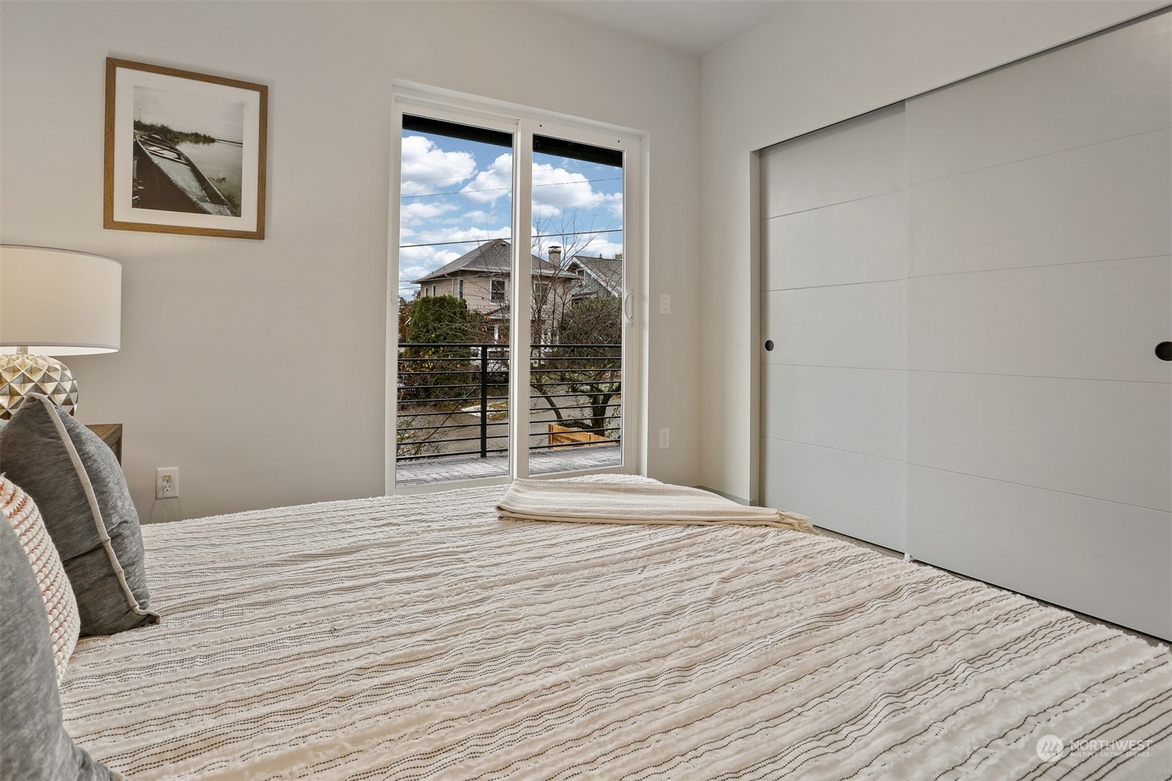 922 North 49th Street, Unit B Seattle, WA 98103 - Photo 22 of 33 Gallery Image 22
